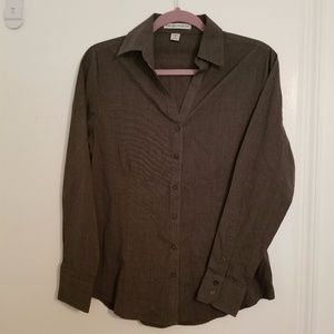 $5/25 Port Authority button up blouse v-neck SMALL